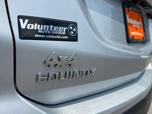 Used 2021 Chevrolet Equinox LS FWD image 10