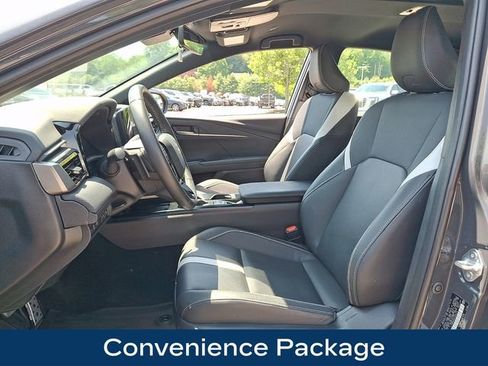 Used 2025 Toyota Camry SE w/ Convenience Package AWD/4WD image 2