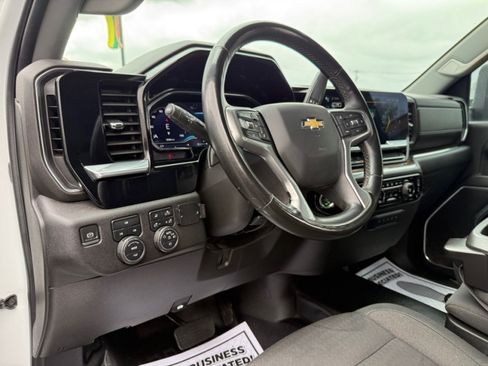 Used 2024 Chevrolet Silverado 2500 LT w/ Convenience Package AWD/4WD image 17