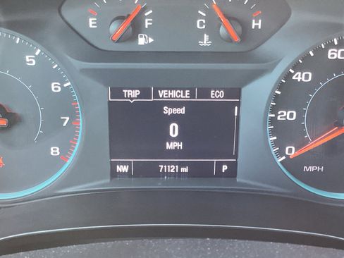 Used 2023 Chevrolet Malibu LT image 3