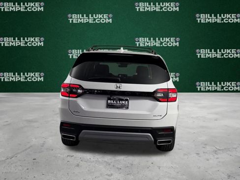 Used 2024 Honda Pilot Elite image 6