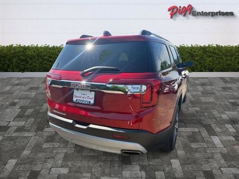 Used 2023 GMC Acadia SLE w/ Driver Convenience Package FWD image 12