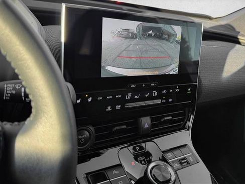 Certified 2025 Toyota bZ4X AWD image 15