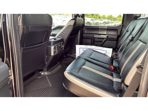 Used 2019 Ford F150 XLT w/ Equipment Group 302A Luxury AWD/4WD image 4