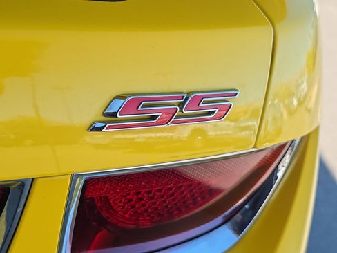 Used 2012 Chevrolet Camaro SS w/ Transformers 3 Edition image 9