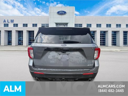 Used 2022 Ford Explorer ST-Line w/ Class IV Trailer Tow Package AWD/4WD image 9