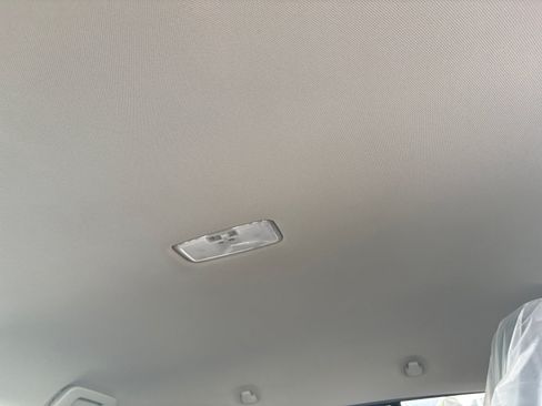 Used 2019 Toyota Tacoma SR AWD/4WD image 33