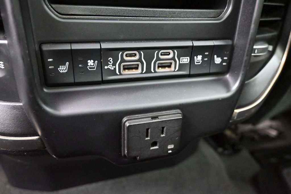 Used 2019 RAM 1500 Limited AWD/4WD image 26