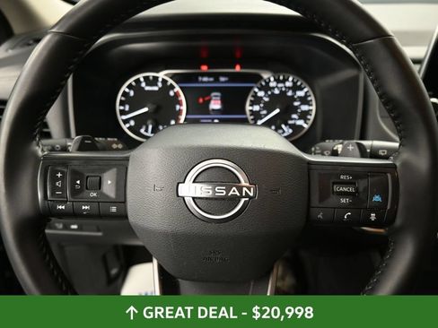 Used 2025 Nissan Rogue SV FWD image 37