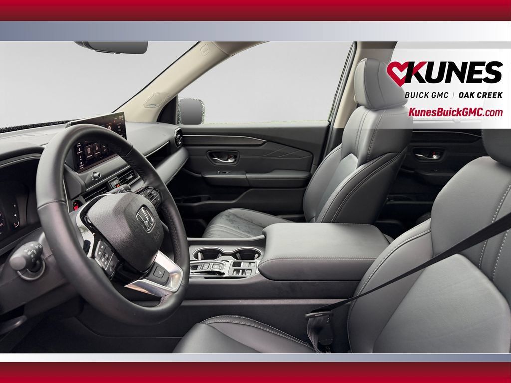 Used 2026 Honda Pilot Touring image 22