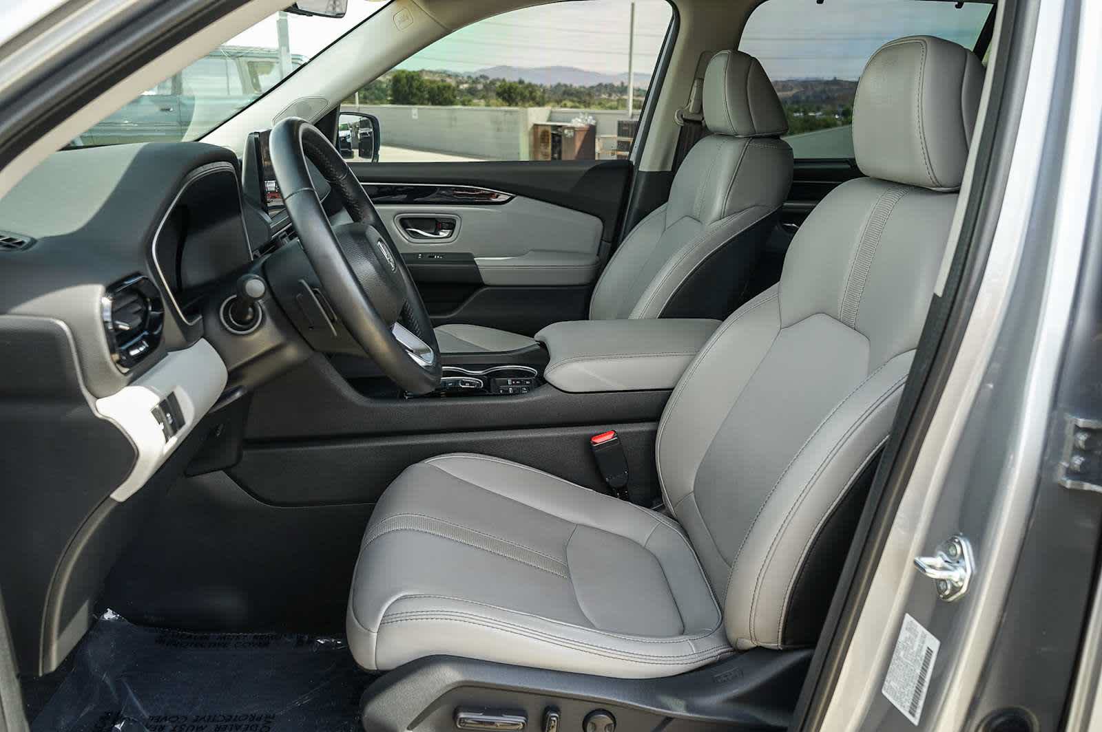 Used 2023 Honda Pilot Touring image 21
