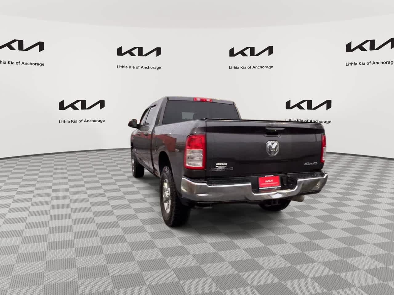 Used 2020 RAM 3500 Big Horn w/ Level 1 Equipment Group AWD/4WD image 7