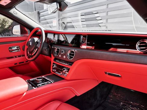 Used 2024 Rolls-Royce Ghost AWD/4WD image 42