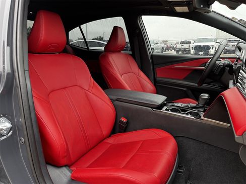 Used 2025 Toyota Camry XSE image 25