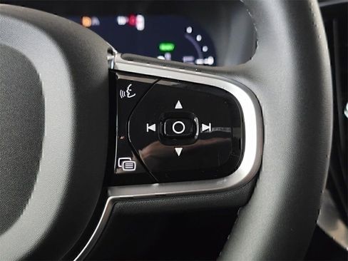 New 2026 Volvo XC90 T8 Plus w/ Protection Package Premier image 29