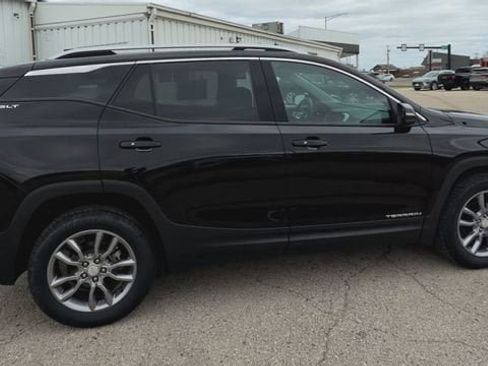 Used 2022 GMC Terrain SLT w/ Tech Package AWD/4WD image 14