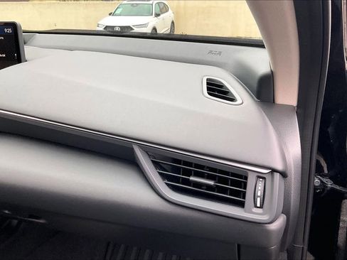 Used 2025 Acura TLX w/ Technology Package image 17