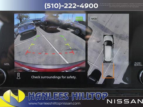 Used 2023 Nissan Rogue SL w/ SL Premium Package image 30