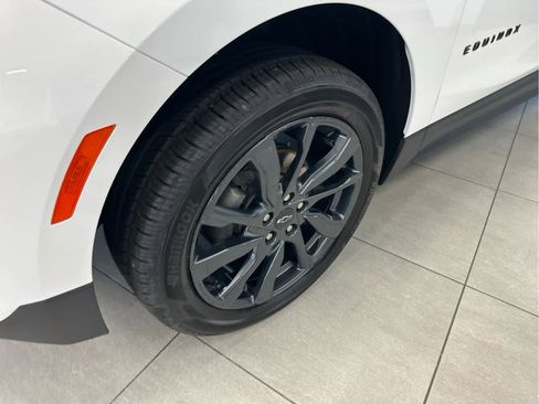 Used 2022 Chevrolet Equinox RS image 11