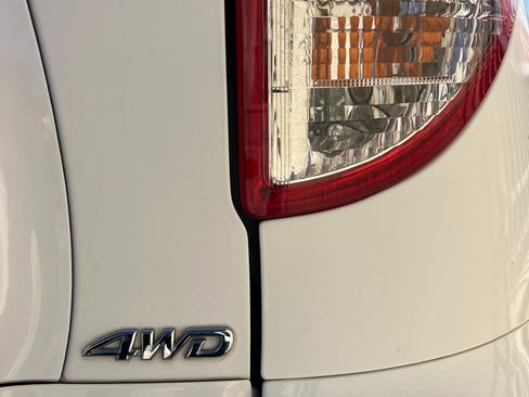 Used 2006 Toyota RAV4 Sport image 9