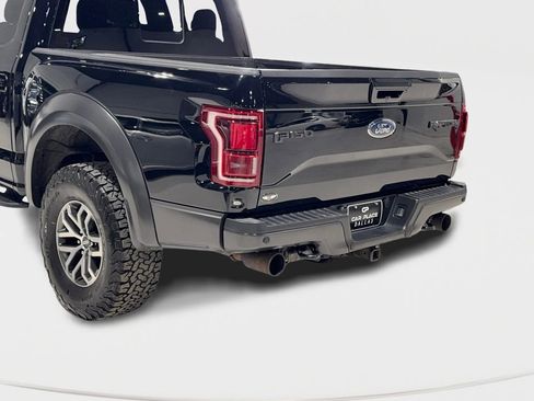Used 2017 Ford F150 Raptor w/ Equipment Group 802A Luxury image 10