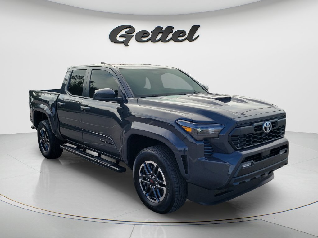 Certified 2025 Toyota Tacoma TRD Sport RWD image 3