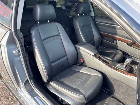 Used 2011 BMW 335i xDrive Coupe image 16