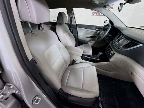Used 2017 Hyundai Tucson SE FWD image 28