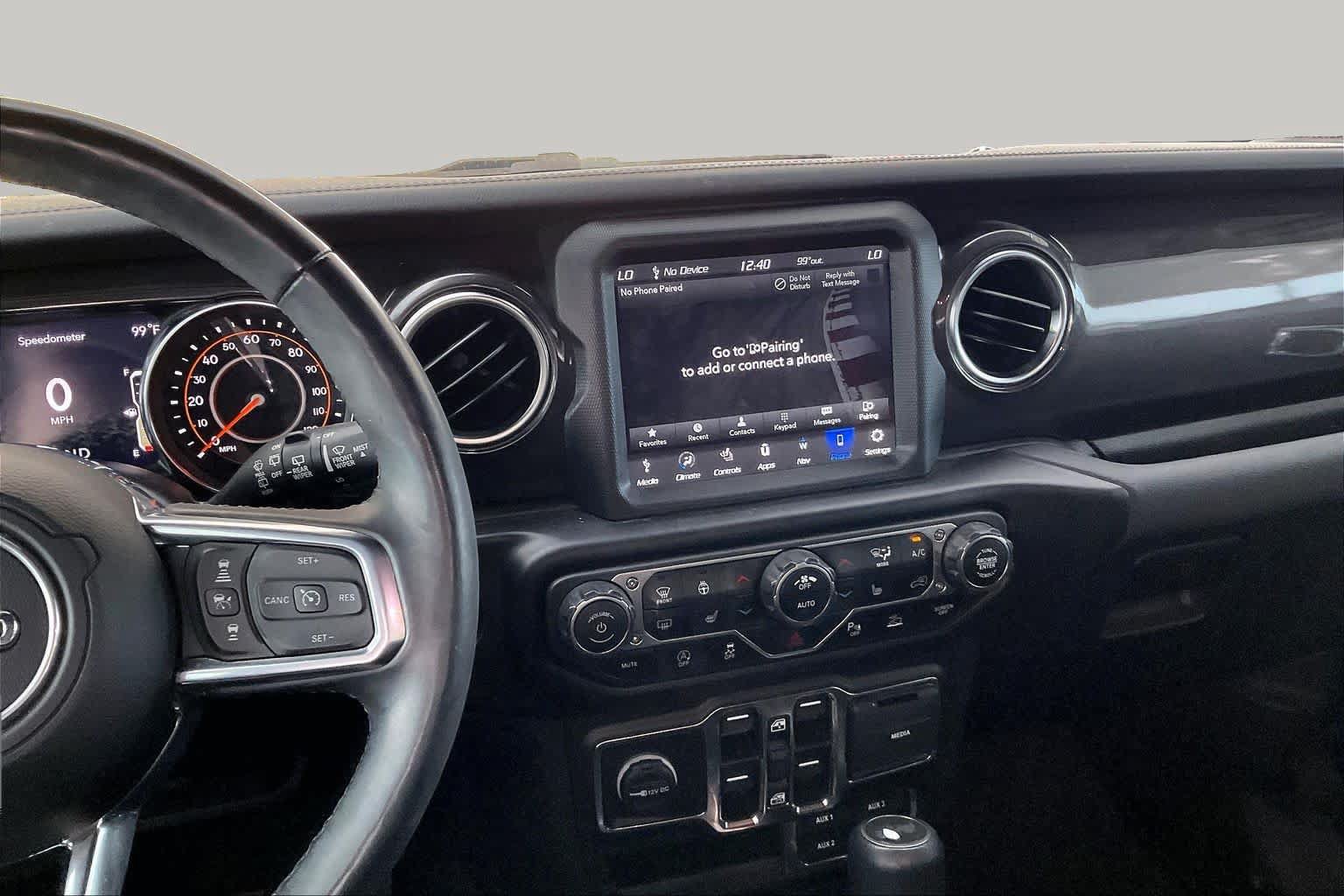Used 2022 Jeep Wrangler Unlimited Sahara AWD/4WD image 7