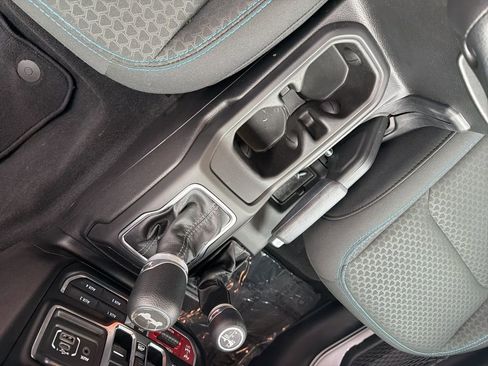 Certified 2025 Jeep Wrangler Unlimited Rubicon 4xe w/ Safety Group image 15