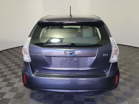 Used 2013 Toyota Prius V Three image 5