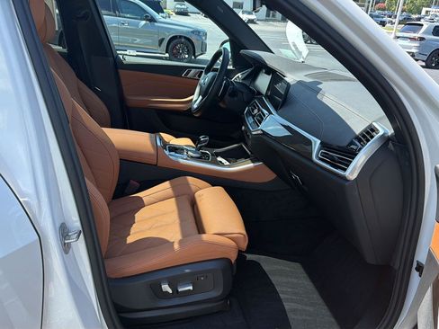 Used 2023 BMW X5 xDrive40i AWD/4WD image 13