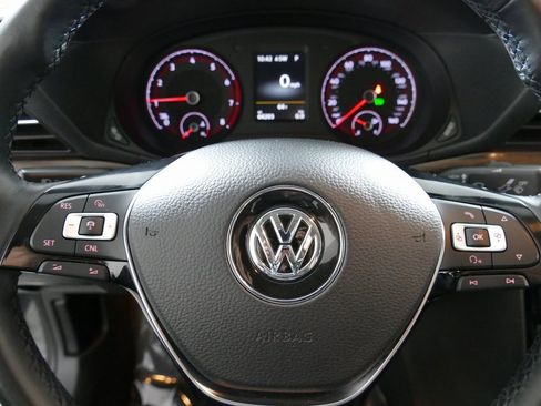 Used 2020 Volkswagen Passat 2.0T SEL image 17