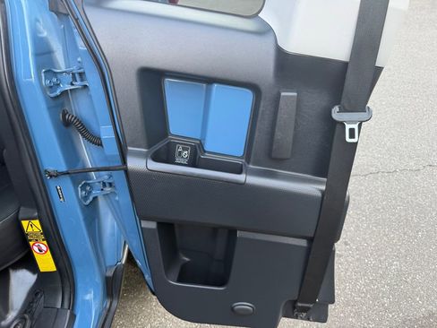 Used 2012 Toyota FJ Cruiser 4WD w/ Upgrade Pkg image 29