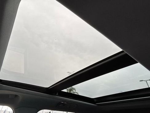 Certified 2022 Ford Explorer XLT w/ Equipment Group 202A image 27