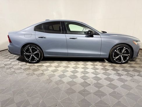 Used 2024 Volvo S60 B5 Plus AWD/4WD image 8