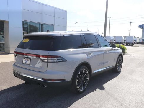 Used 2023 Lincoln Aviator Reserve w/ Equipment Group 201A RWD image 16