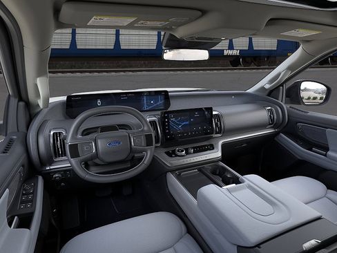 New 2026 Ford Expedition Platinum AWD/4WD image 9