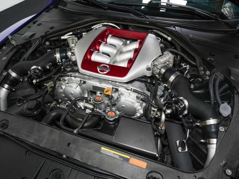 Used 2014 Nissan GT-R Premium AWD/4WD image 48