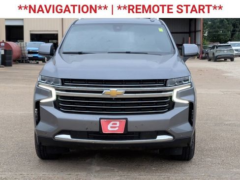 Used 2022 Chevrolet Tahoe LT w/ Luxury Package AWD/4WD image 2