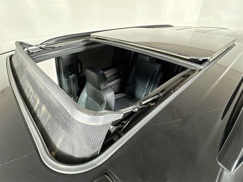 Used 2021 Chevrolet Tahoe Z71 image 20