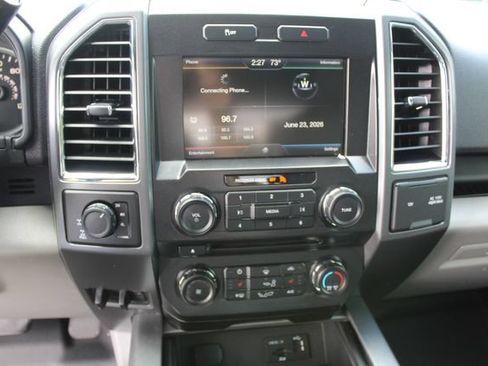 Used 2015 Ford F150 XLT w/ Equipment Group 302A Luxury AWD/4WD image 20