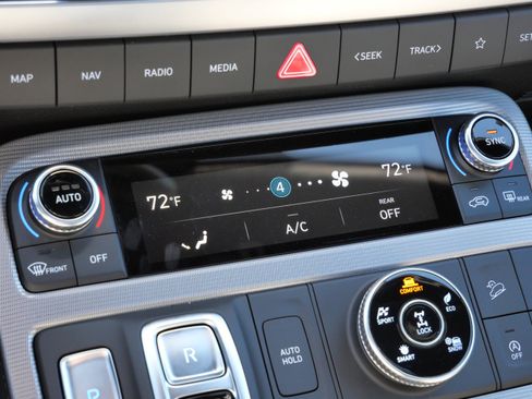 Certified 2025 Hyundai Palisade Calligraphy image 24