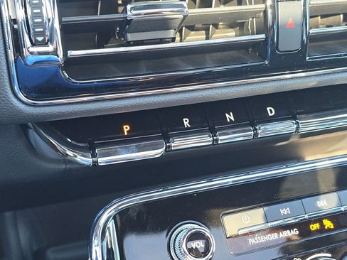 Used 2024 Lincoln Navigator L Reserve AWD/4WD image 20
