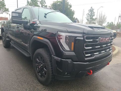 Used 2025 GMC Sierra 2500 AT4 w/ AT4 Premium Plus Package image 10