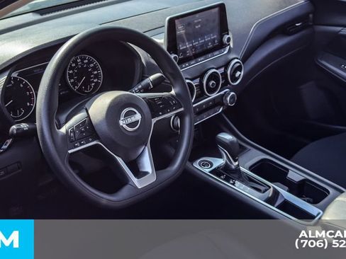 Used 2025 Nissan Versa S FWD image 10