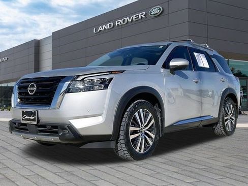 Used 2022 Nissan Pathfinder Platinum w/ Cargo Package image 1