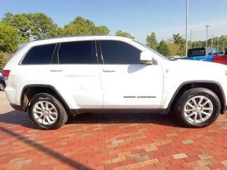 Used 2021 Jeep Grand Cherokee Laredo AWD/4WD video 2