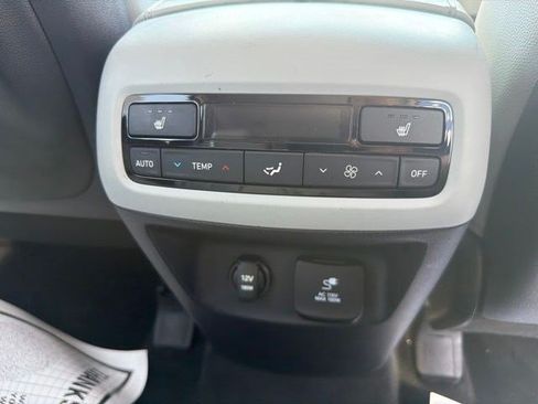 Used 2020 Hyundai Palisade SEL w/ Premium Package AWD/4WD image 29
