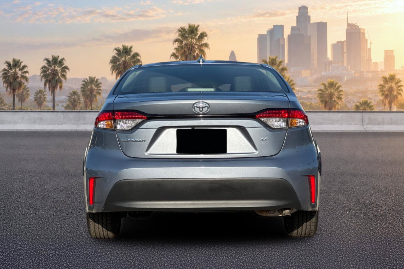 Used 2026 Toyota Corolla LE w/ LE Premium Package FWD image 5
